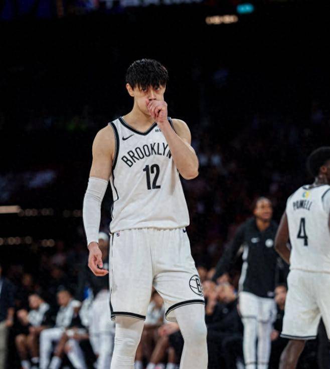 关于阿斯顿维拉迎CBA季后赛关键赛，国际比赛日手感冰凉，球迷炸锅，阵容厚度经受考验的信息